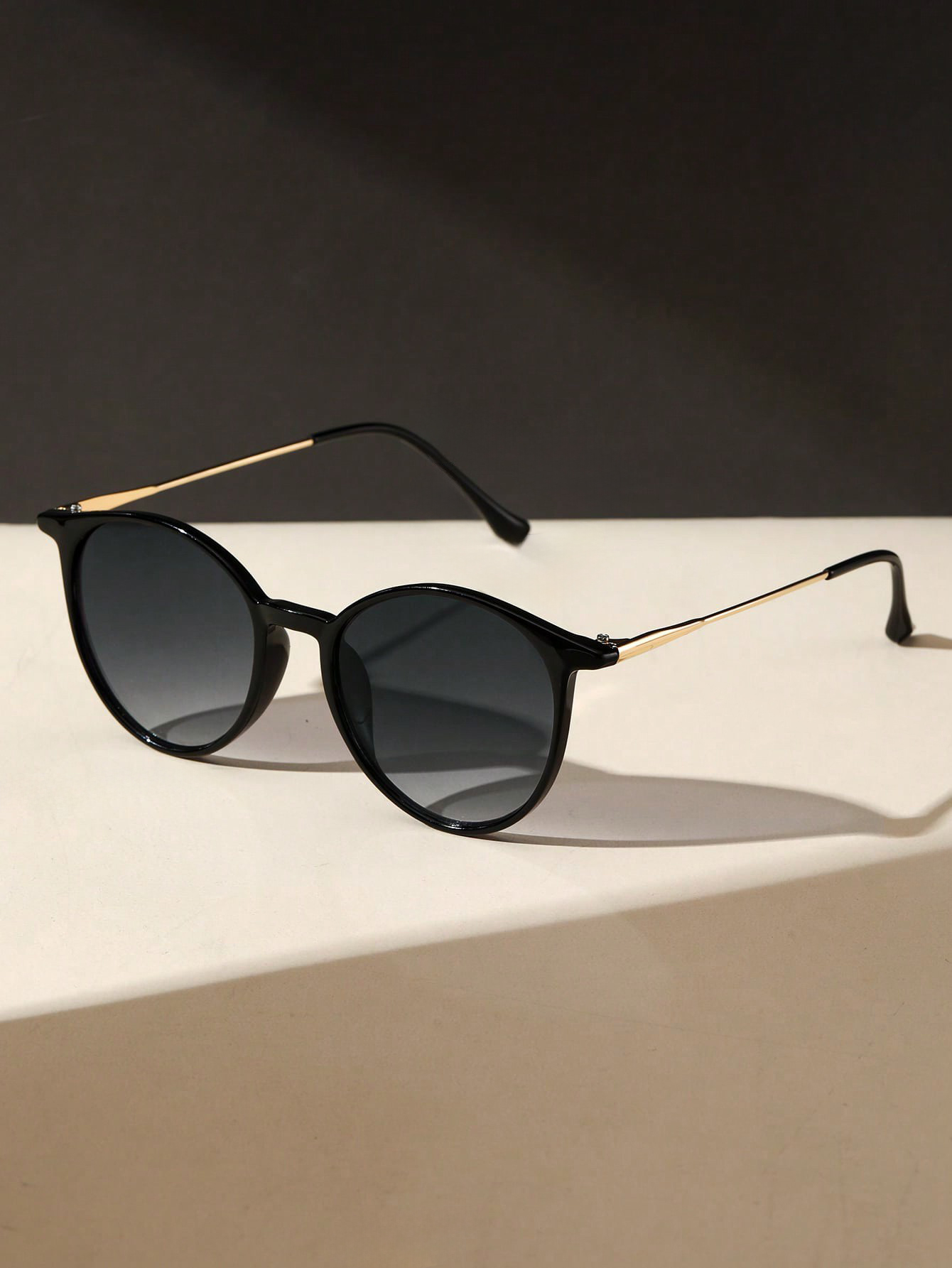 Óculos de sol redondos de meta - Men'S Fashion Accessories avaliação e preço